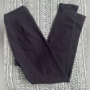 *flaw Lululemon ebb to street crop leggings